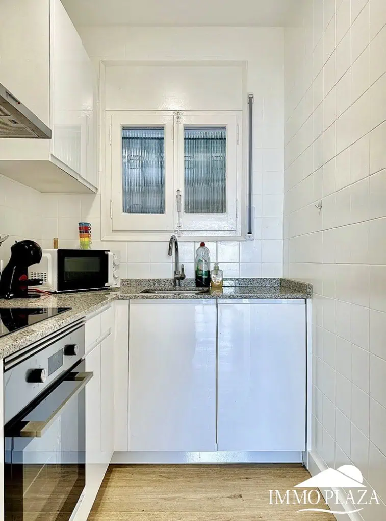 01022024162148_8602_IPA275 Appartement moderne avec vue sur la mer et le port de Roses, 2 chambres, grande terrasse, parking commun, licence touristique !