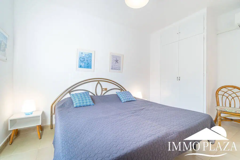 Prachtige gelijkvloerse villa, 3 slaapkamers, 2 badkamers, zwembad, grote garage, dichtbij zee!