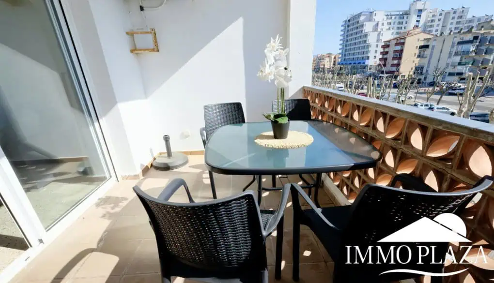 Vue mer et riviere appartement de 60m2 avec une belle terrasse, exposé sud ! Débaras inclus.