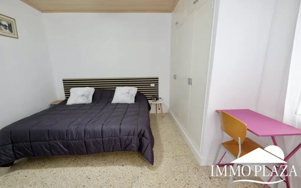Vue mer et riviere appartement de 60m2 avec une belle terrasse, exposé sud ! Débaras inclus.