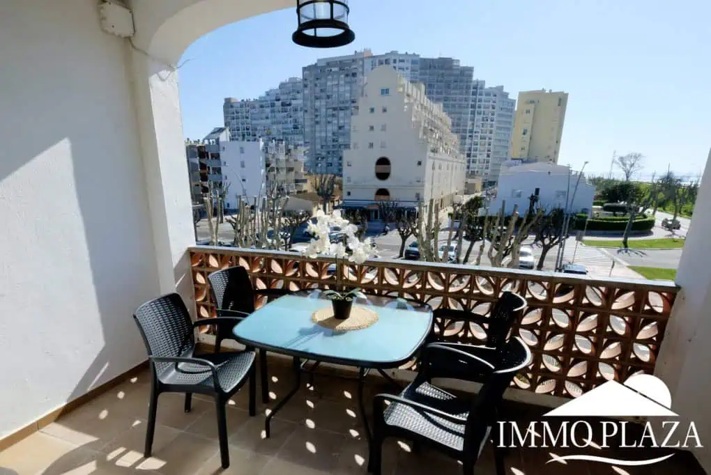 Vue mer et riviere appartement de 60m2 avec une belle terrasse, exposé sud ! Débaras inclus.