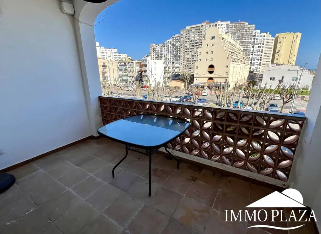 Vue mer et riviere appartement de 60m2 avec une belle terrasse, exposé sud ! Débaras inclus.
