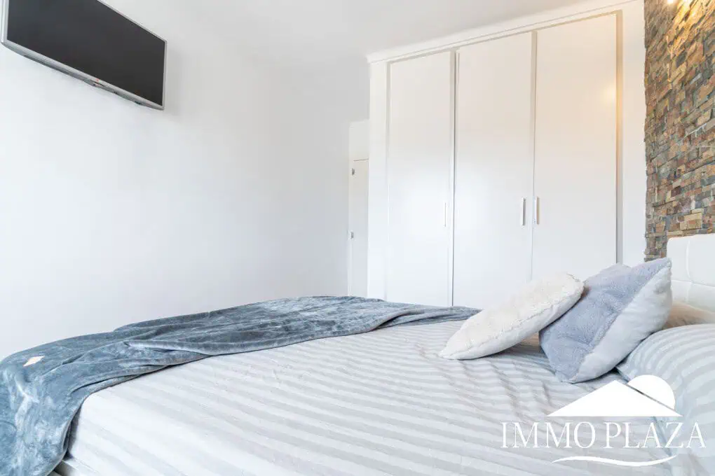 Pis modern i ampli, totalment reformat, a prop de comerços, 2 habitacions – Empuriabrava