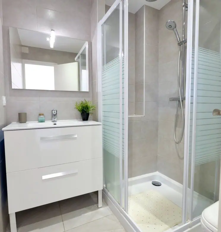 Apartament lluminós completament reformat de 2 habitacions al centre d’Empuriabrava – Costa Brava