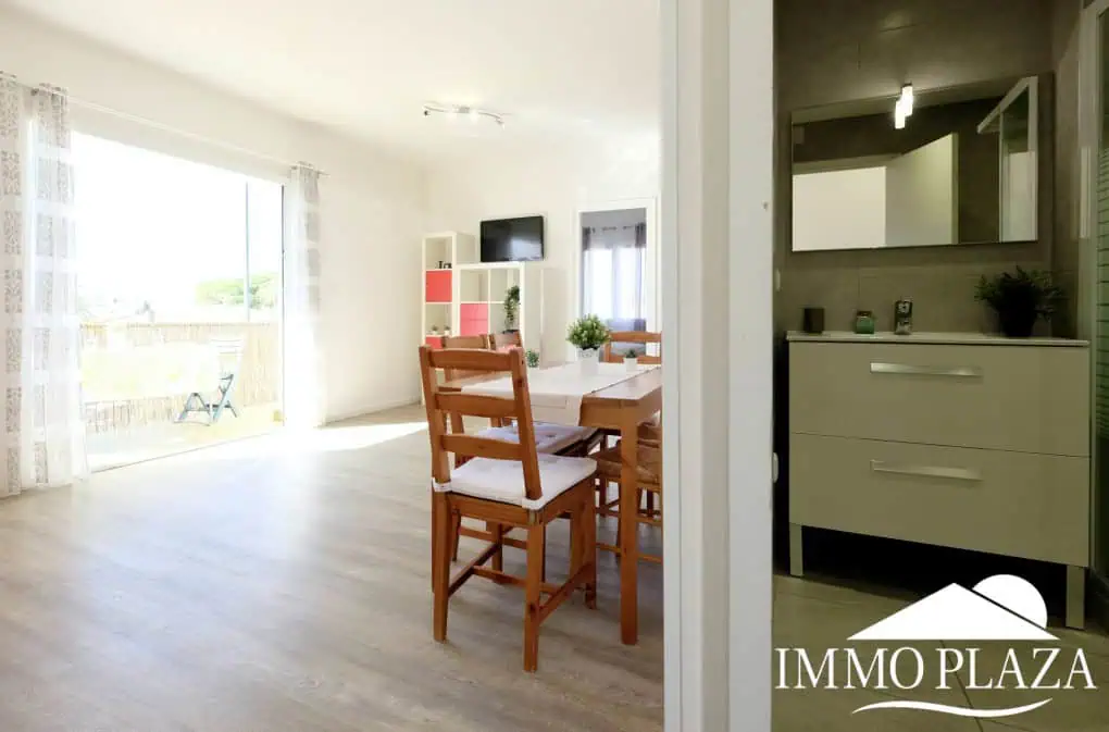 Apartament lluminós completament reformat de 2 habitacions al centre d’Empuriabrava – Costa Brava