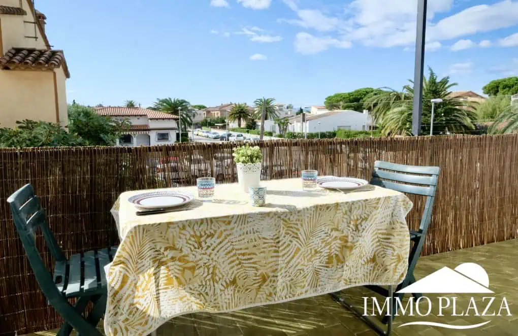 Apartament lluminós completament reformat de 2 habitacions al centre d’Empuriabrava – Costa Brava
