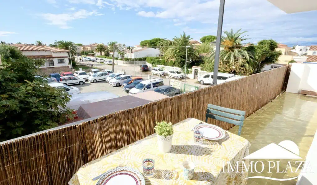 Apartament lluminós completament reformat de 2 habitacions al centre d’Empuriabrava – Costa Brava