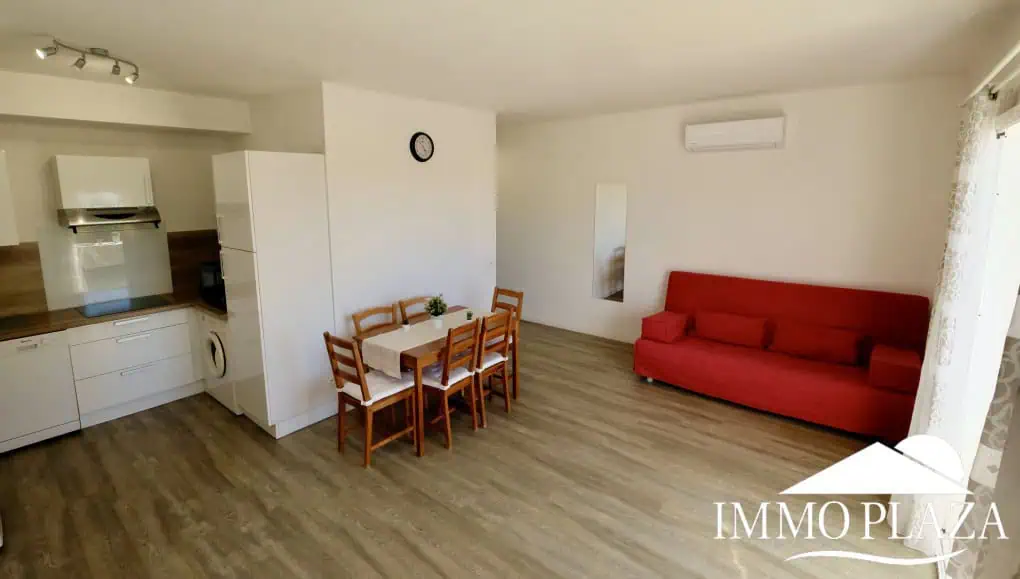 Apartament lluminós completament reformat de 2 habitacions al centre d’Empuriabrava – Costa Brava