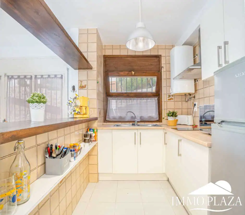 0311202395234_8127_IPA271 Spacious and bright corner apartment, view of Rosas beach, 2 bedrooms, 2 bathrooms, private parking, storage, large terrace!