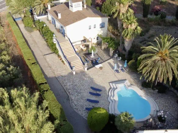 Charming Guesthouse B&B – Pensión; 7 bedrooms, 5 bathrooms, pool, land 3895m2 in the Bay of Roses
