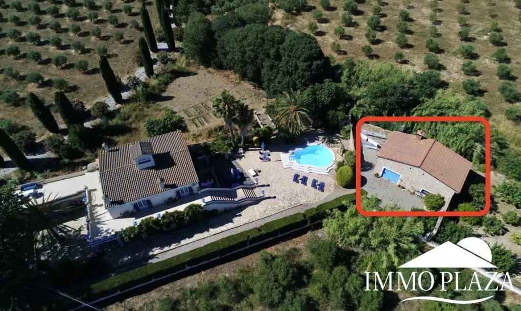 Charming Guesthouse B&B – Pensión; 7 bedrooms, 5 bathrooms, pool, land 3895m2 in the Bay of Roses
