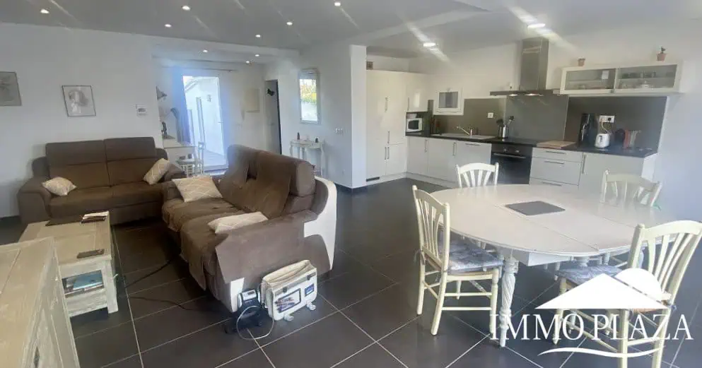 Superb modern villa on one level on the Falconera canal, with mooring and swimming pool – Empuriabrava