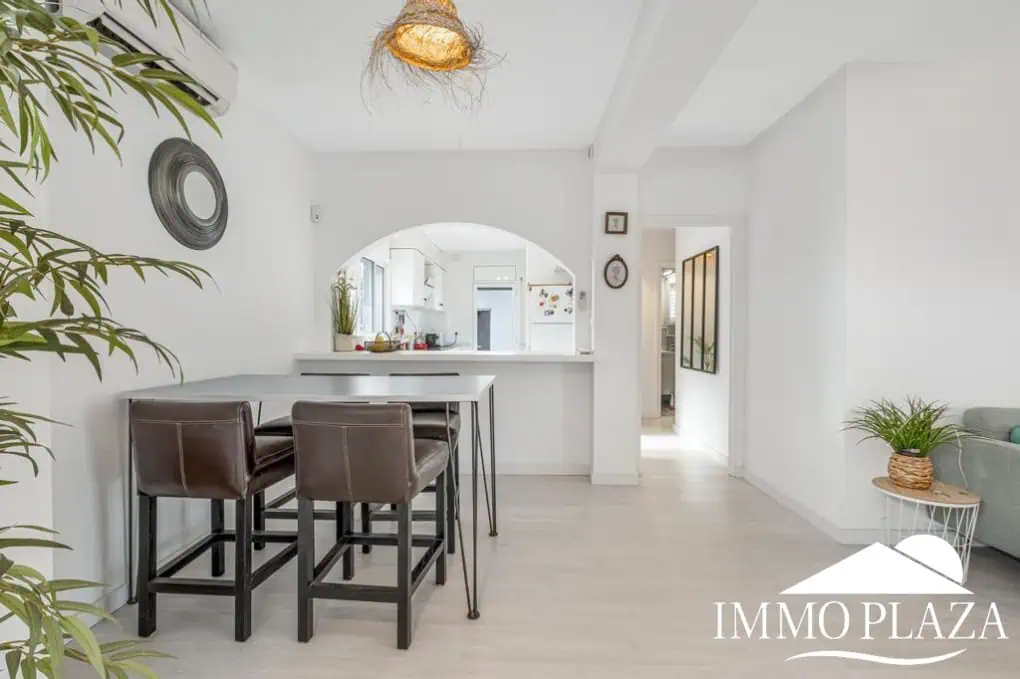 Prachtige gerenoveerde villa, dichtbij het strand en het centrum, met onafhankelijke studio, zwembad, garage