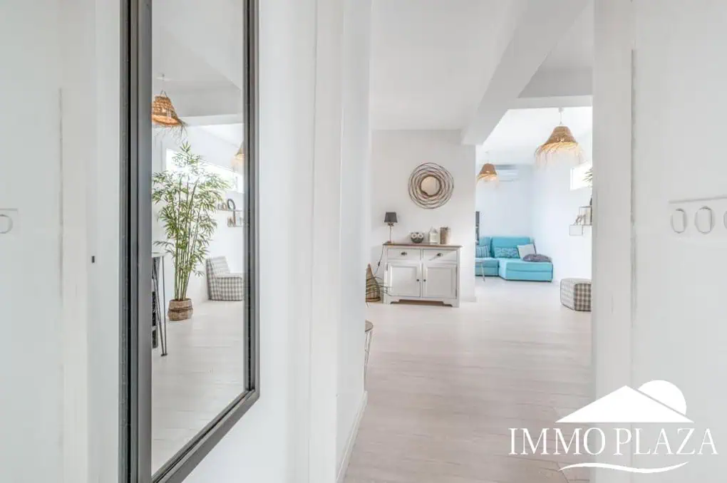 Prachtige gerenoveerde villa, dichtbij het strand en het centrum, met onafhankelijke studio, zwembad, garage