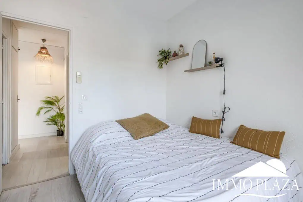 Prachtige gerenoveerde villa, dichtbij het strand en het centrum, met onafhankelijke studio, zwembad, garage