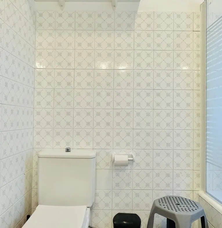 Wunderschöne Villa mit Meerblick + 1 unabhängiges Apartment + 1 Baugrundstück (502 m2), Garage und Privatparkplatz – Roses