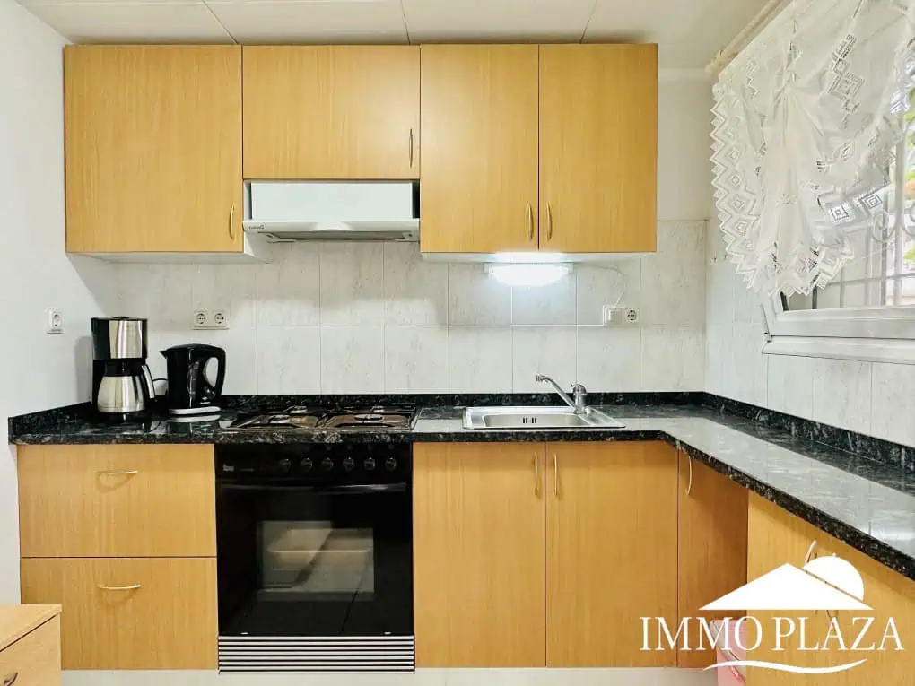 Wunderschöne Villa mit Meerblick + 1 unabhängiges Apartment + 1 Baugrundstück (502 m2), Garage und Privatparkplatz – Roses