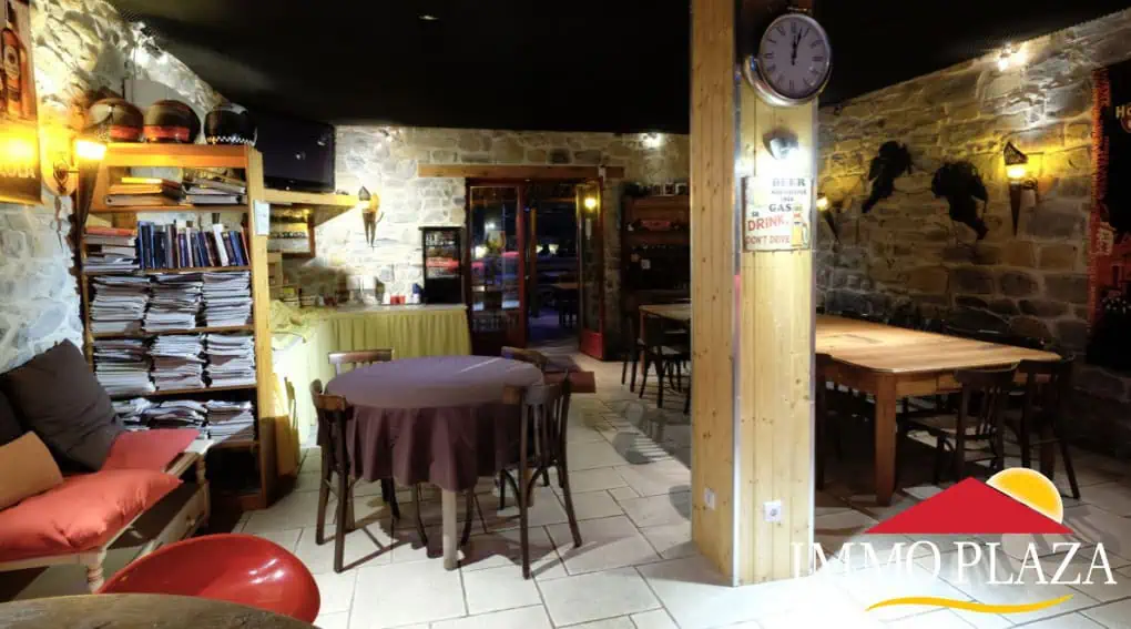 Beautiful original stone house, in activity B&B – Ardêche – France (Freehold)
