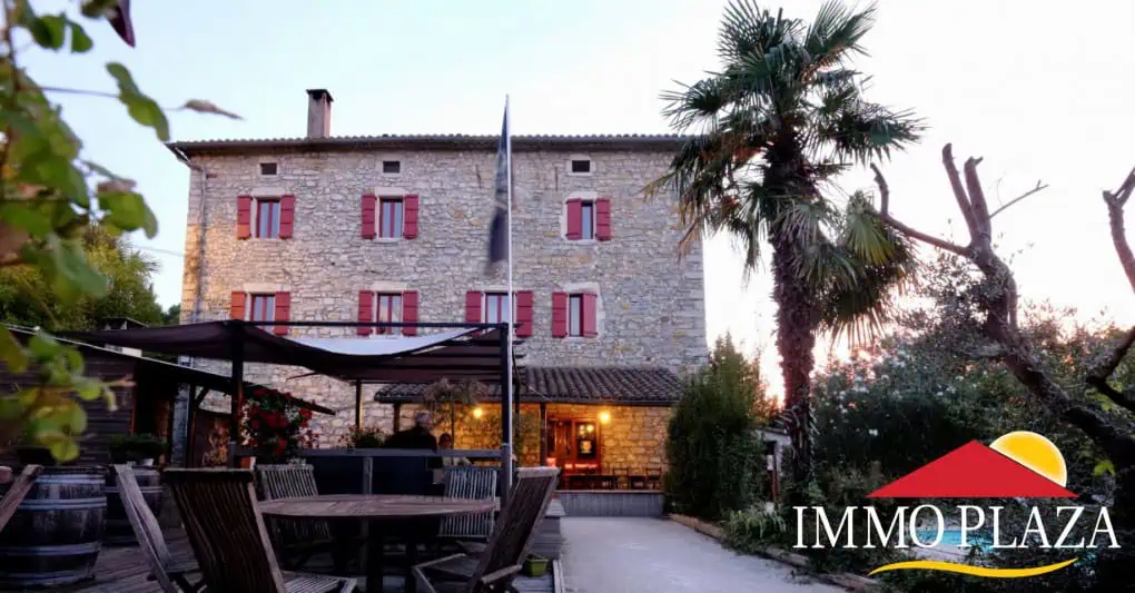 Beautiful original stone house, in activity B&B – Ardêche – France (Freehold)