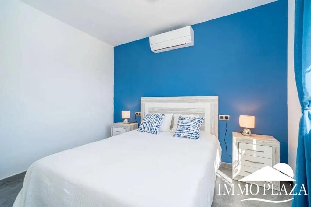 Beautiful modern villa with sea view, 3 bedrooms, 2 bathrooms, garage, swimming pool, garden + Rental Licence !