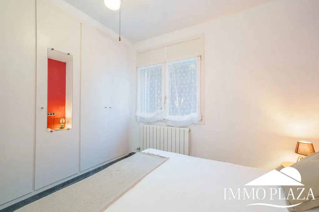 Beautiful modern villa with sea view, 3 bedrooms, 2 bathrooms, garage, swimming pool, garden + Rental Licence !