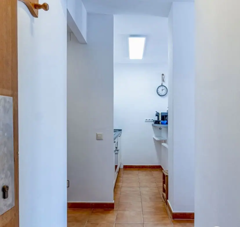 Magnífic piso, totalment reformat, 2a línia de mar, 2 habitacions, 1 bany, vistes a la piscina