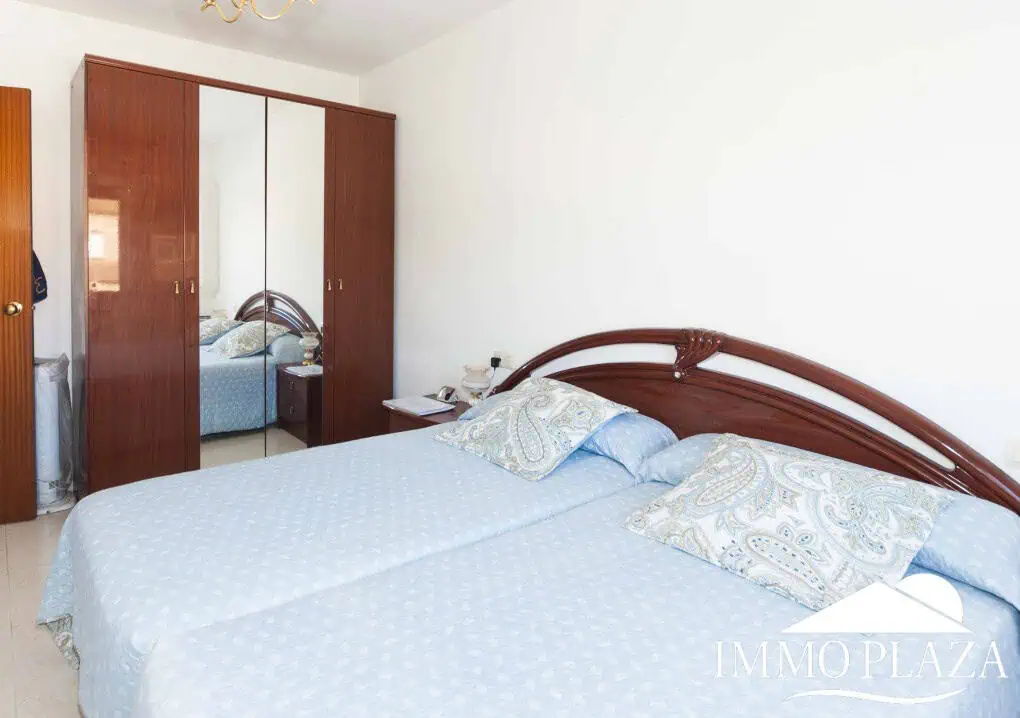 Beautiful house with open views, 4 bedrooms, 2 bathrooms, terrace and private parking – Castello d’Empúries