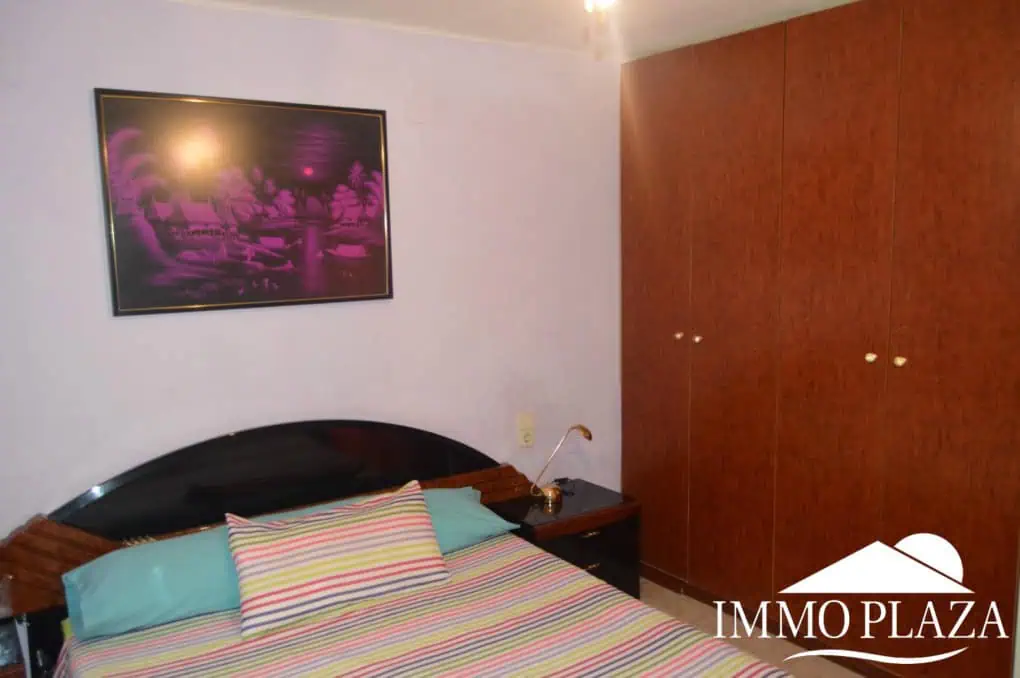 Preciosa casa típica con vistas panorámicas a la bahía de Roses, 4 dormitorios, 2 baños, terraza, garaje y parking privado – Roses