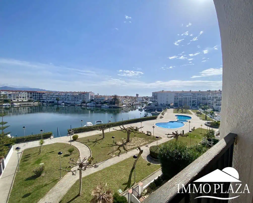 15032024172118_3413_IPA281 Apartment mit Seeblick, 1 Schlafzimmer, 1 Badezimmer, schöne Terrasse, Gemeinschaftspools und Garten, Bootsanlegeplatz