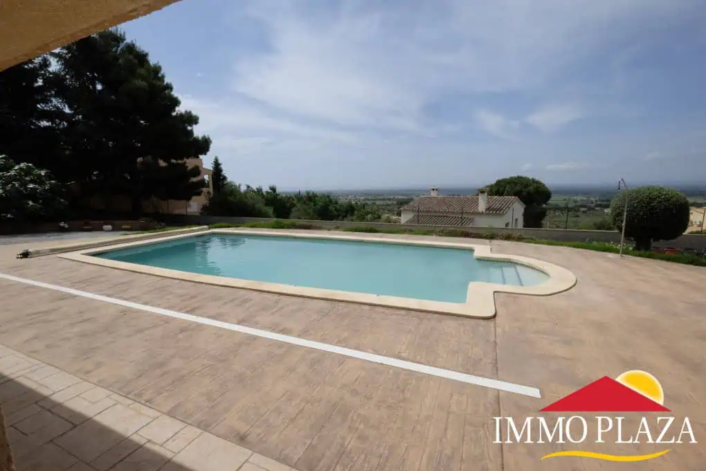 Fantastic family villa (487m2) with views over the bay of Rosas – 7 bedrooms – garage – pool – Els Olivars, Pau