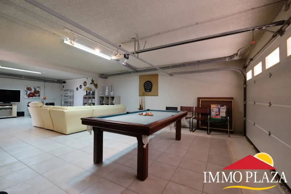 Fantastic family villa (487m2) with views over the bay of Rosas – 7 bedrooms – garage – pool – Els Olivars, Pau