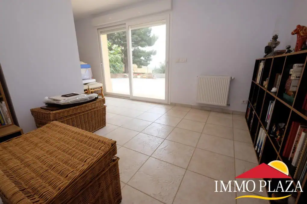 Fantastic family villa (487m2) with views over the bay of Rosas – 7 bedrooms – garage – pool – Els Olivars, Pau