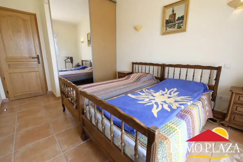 Fantastic family villa (487m2) with views over the bay of Rosas – 7 bedrooms – garage – pool – Els Olivars, Pau