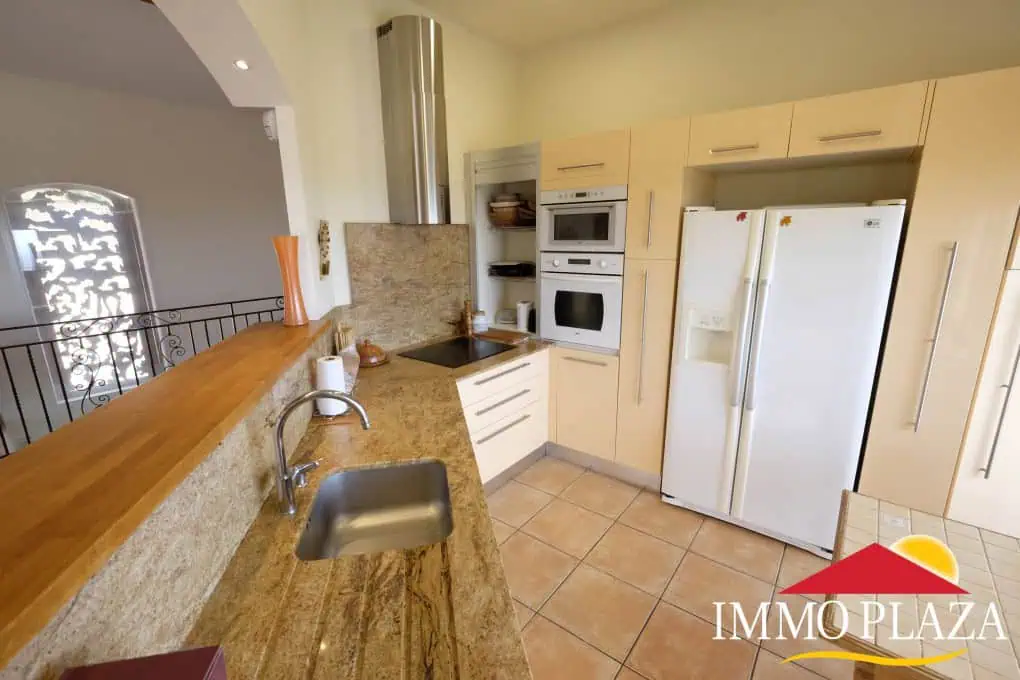 Fantastic family villa (487m2) with views over the bay of Rosas – 7 bedrooms – garage – pool – Els Olivars, Pau