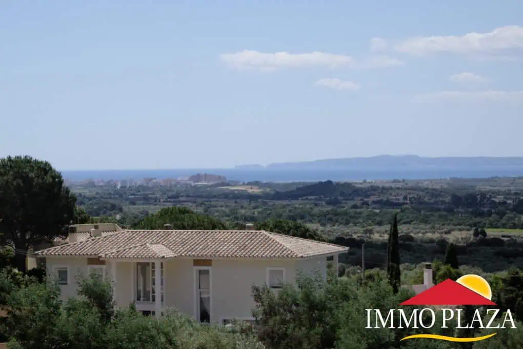 Fantastic family villa (487m2) with views over the bay of Rosas – 7 bedrooms – garage – pool – Els Olivars, Pau