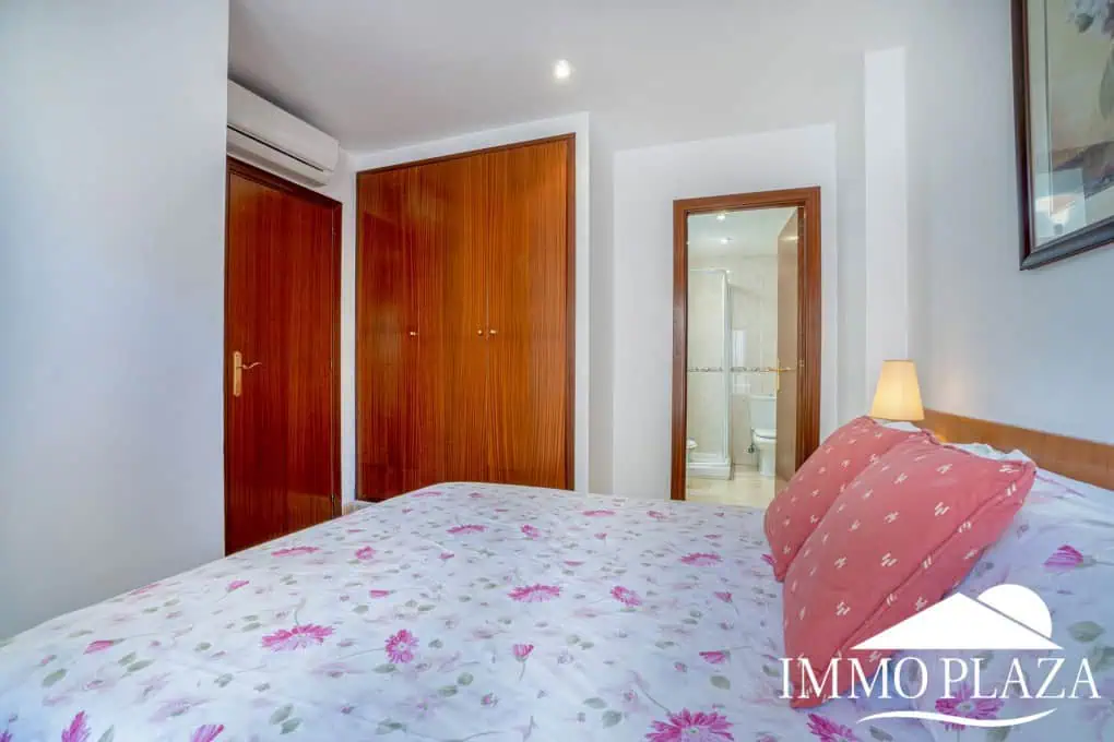 Penthouse in first sea line with 2 bedrooms, 2 baths and a private garage in the basement – Empuriabrava
