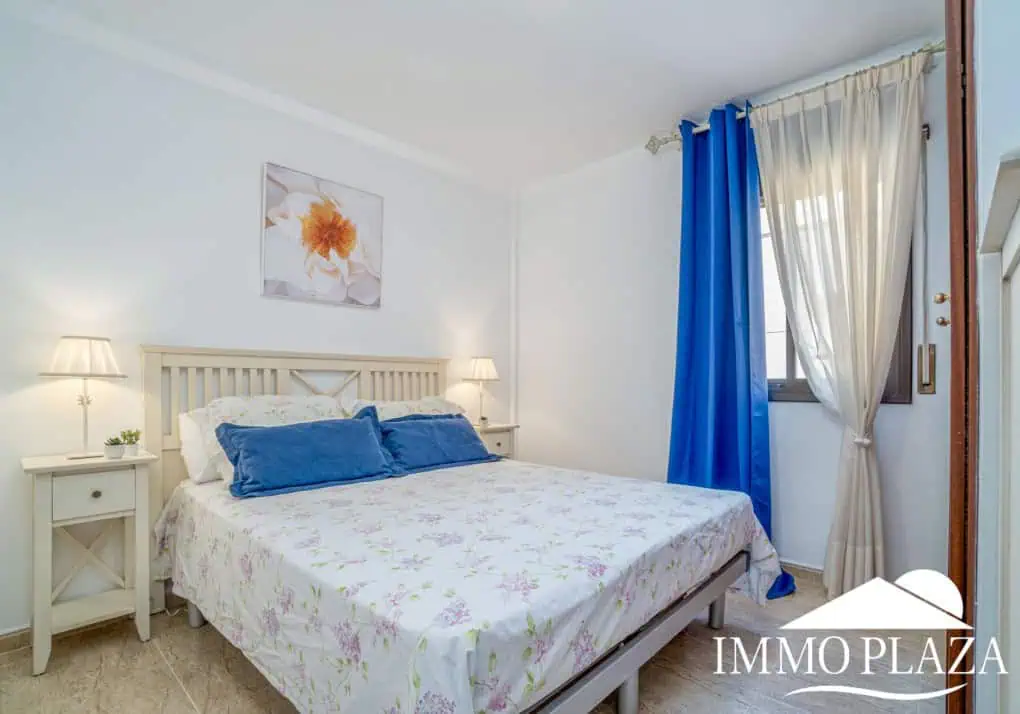 Penthouse in first sea line with 2 bedrooms, 2 baths and a private garage in the basement – Empuriabrava