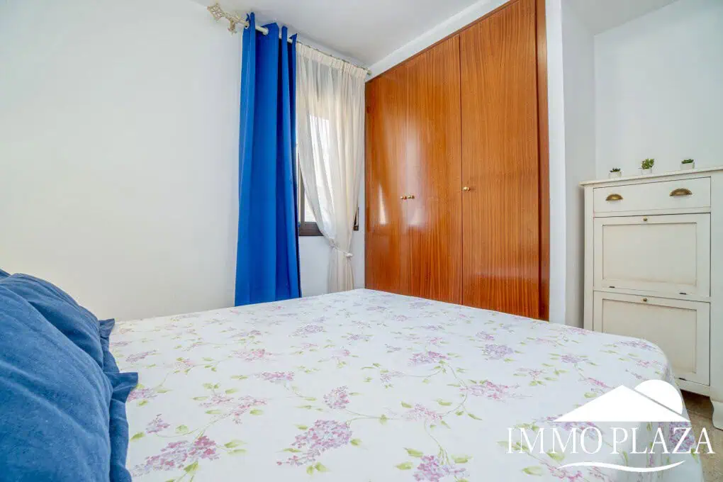 Penthouse in first sea line with 2 bedrooms, 2 baths and a private garage in the basement – Empuriabrava