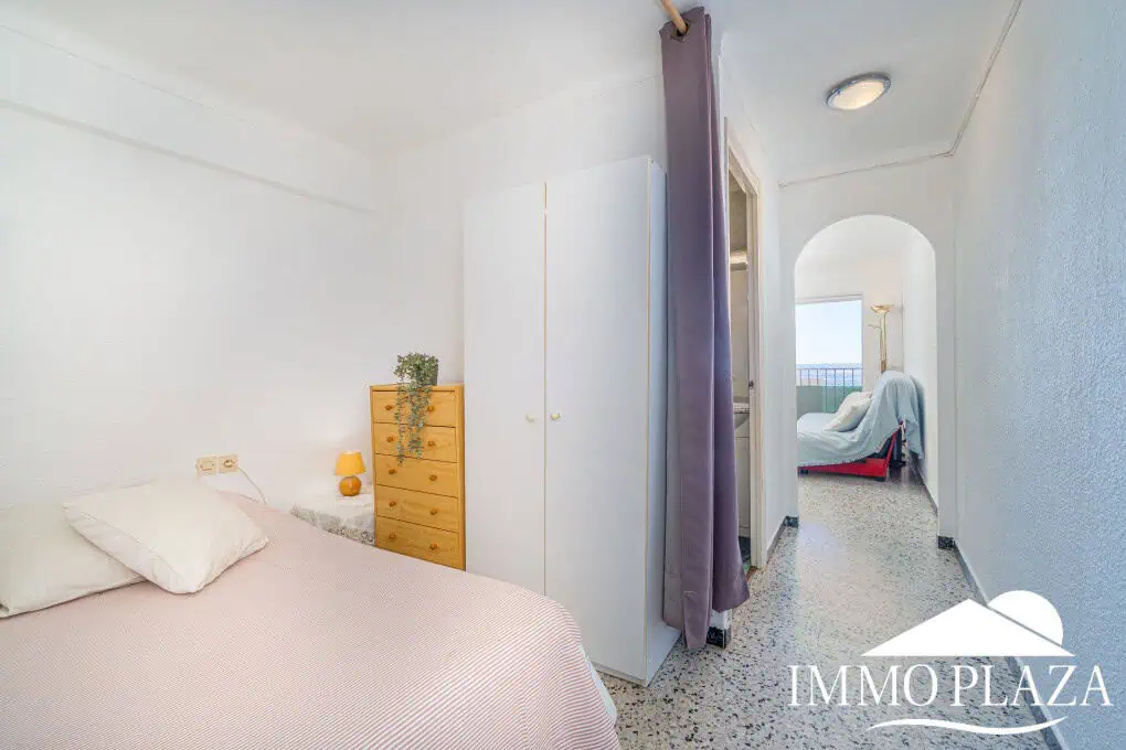 1er ligne de mer studio avec alcove, grande terrasse et climatisation sur la plage de Empuriabrava
