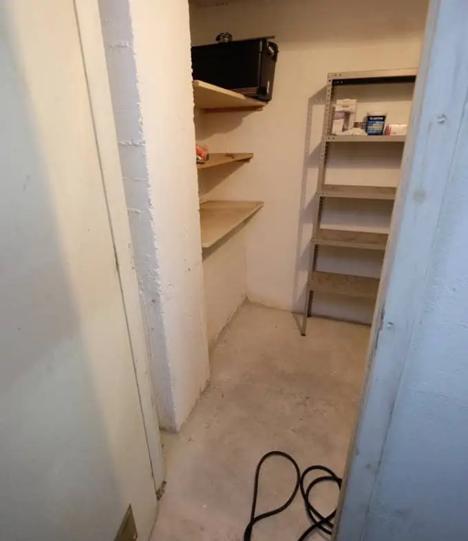 Spacieux appartement vue sur 2 ports et mer; 2 ch, 2 salles d’eau, terrasse: 15m2, parking + débarras privé
