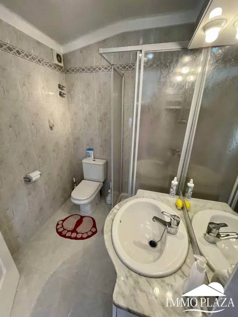 21122023145656_5745_IPV126 2 spacious canal villas divided into 4 apartments on 900m2 of land, garage, 24m mooring, 32m2 heated swimming pool, 6 parking spaces