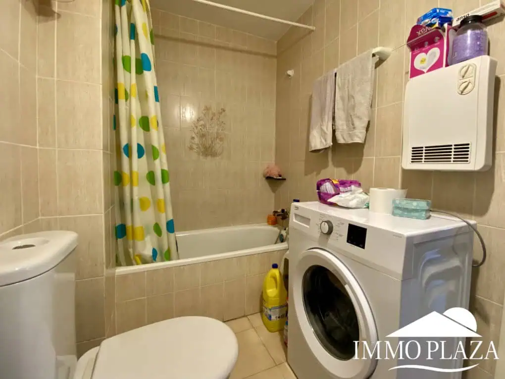 Appartement lumineux avec vue sur le port principal à 3min à pied de la mer et des commerces, 2 chambres, 1 sdb, 1 terrasse  – Empuriabrava