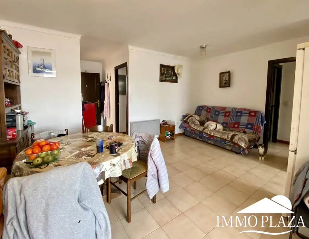 22022024153358_5453_IPA277 Helder appartement met uitzicht op de haven, 3 min. wandelen van de zee en winkels, 2 slaapkamers, 1 badkamer, 1 terras – Empuriabrava