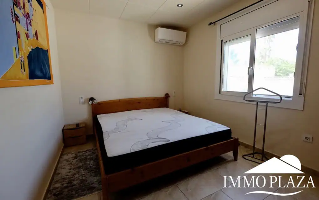 Typische Wohnvilla von Empuriabrava – 3 Schlafzimmer – Swimmingpool – Garage – nahe dem Strand und dem Zentrum von Empuriabrava
