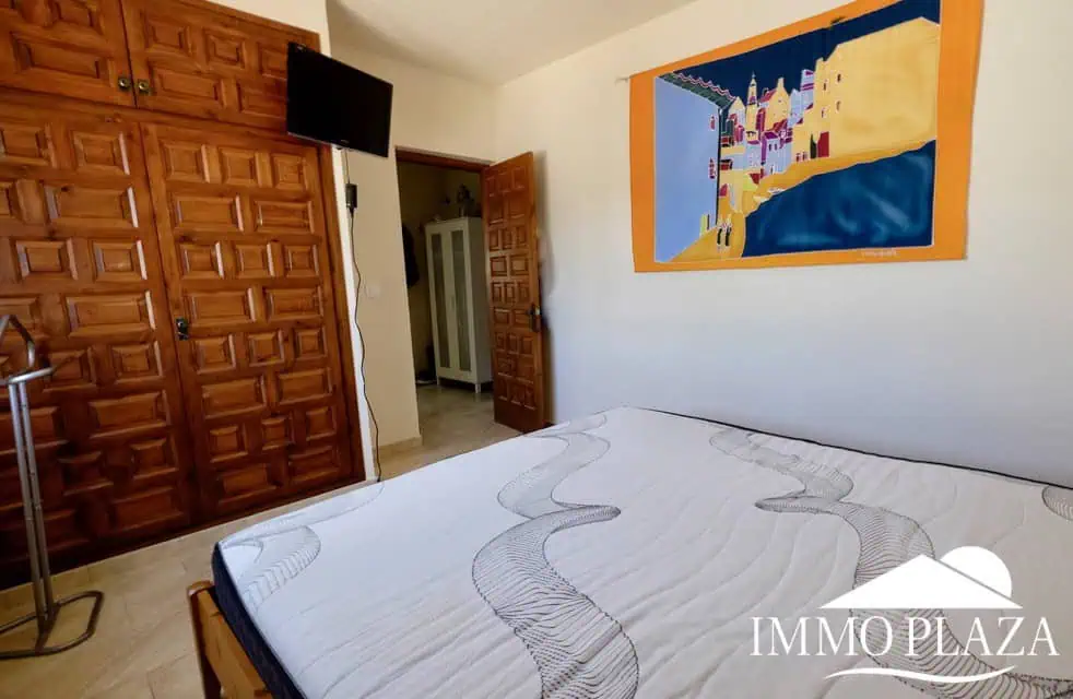 Typische Wohnvilla von Empuriabrava – 3 Schlafzimmer – Swimmingpool – Garage – nahe dem Strand und dem Zentrum von Empuriabrava