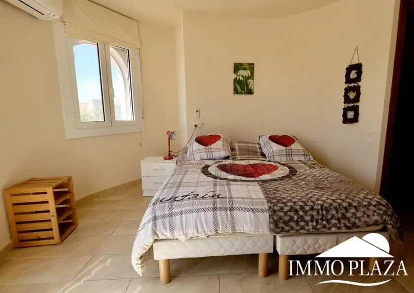 Typische Wohnvilla von Empuriabrava – 3 Schlafzimmer – Swimmingpool – Garage – nahe dem Strand und dem Zentrum von Empuriabrava