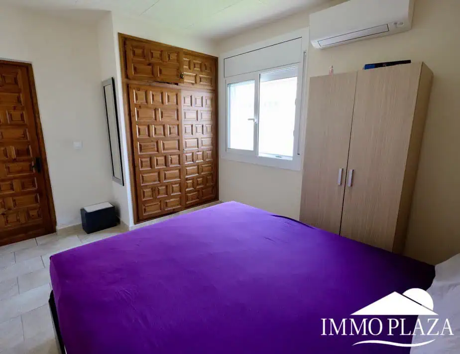 Typische Wohnvilla von Empuriabrava – 3 Schlafzimmer – Swimmingpool – Garage – nahe dem Strand und dem Zentrum von Empuriabrava