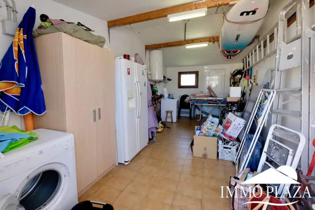 Typische Wohnvilla von Empuriabrava – 3 Schlafzimmer – Swimmingpool – Garage – nahe dem Strand und dem Zentrum von Empuriabrava