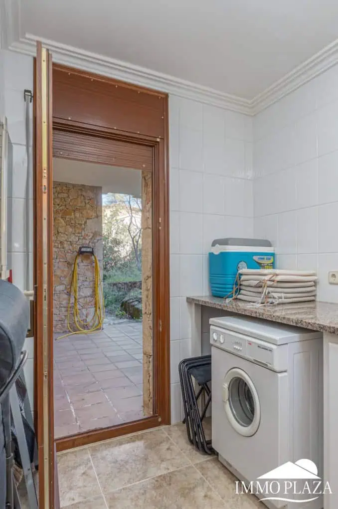 23092024113421_8568_IPV137 With Tourist licence ! Majestic charming villa with panoramic views of the Bay of Roses – 3 bedrooms – 3 bathrooms – 3 terraces – 1 swimming pool – 1 garage