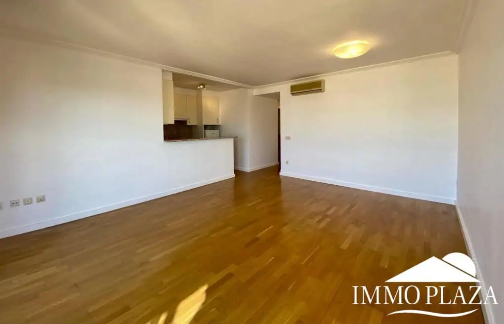 Bel appartement d’angle lumineux, à 2 pas de la plage, vue mer, 2 chs, 1 sdb, parking privé en sous sol – Empuriabrava